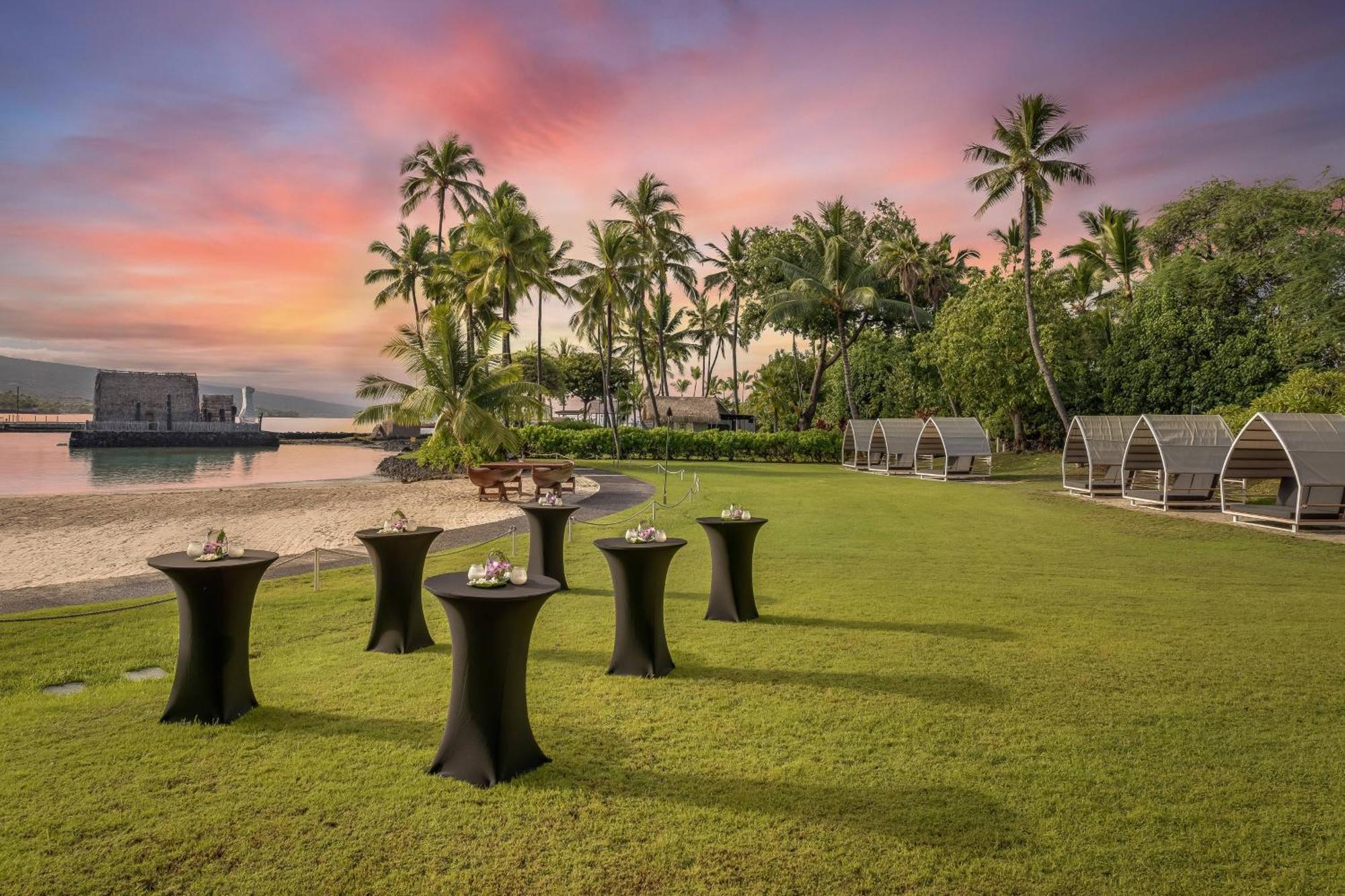 Courtyard By Marriott King Kamehameha'S Kona Beach Hotel Kailua-Kona Buitenkant foto