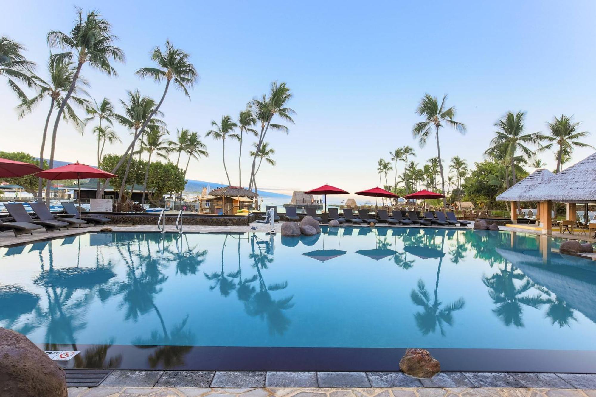 Courtyard By Marriott King Kamehameha'S Kona Beach Hotel Kailua-Kona Buitenkant foto